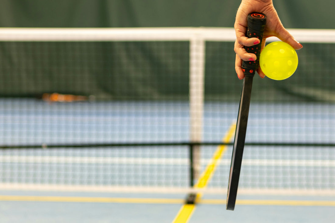 Pickleball Paddle with Balls - Arronax